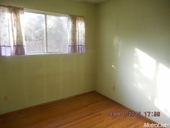 2nd image of 660 Denise Dr