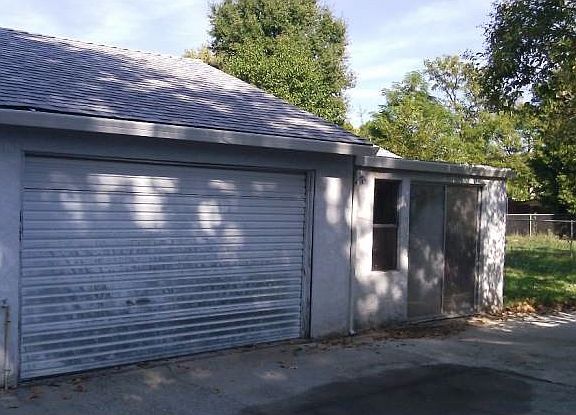 Garage, Storage and Laundry