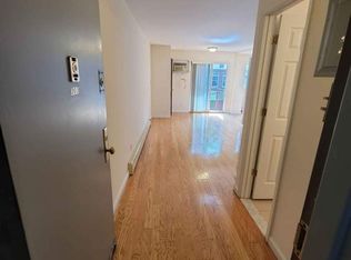8402 143rd St, Jamaica, NY 11435