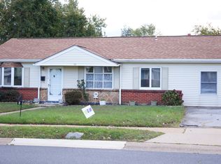 30 Chesterfield Dr, New Castle, DE 19720