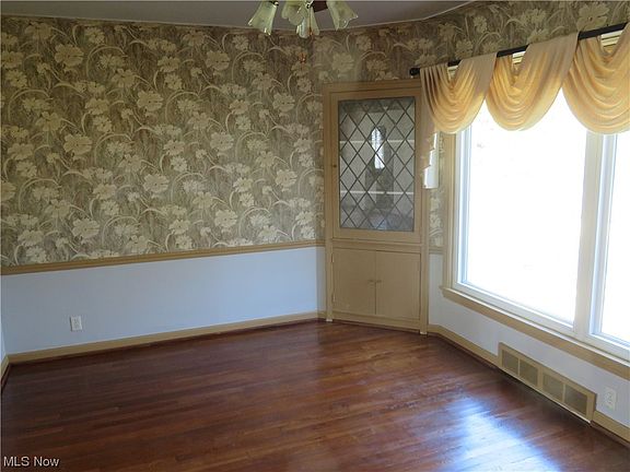 5th image of 3541 Glenmere Dr