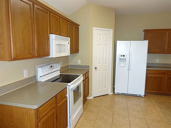 5th image of 1214 Mule Deer Drive