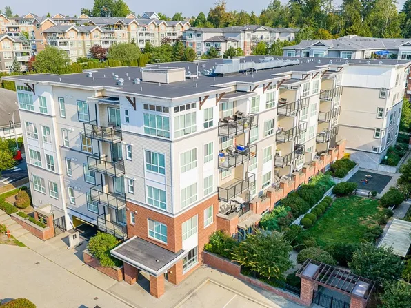 6468 195a St #302, Surrey, BC V4N 6R6