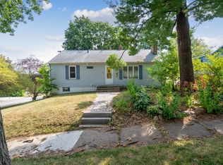 1604 Olive St, Cedar Falls, IA 50613