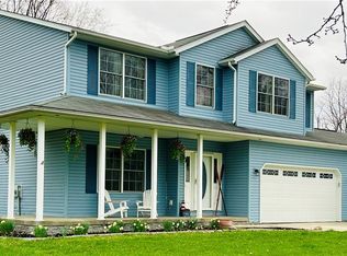 8054 Wolff Dr, Garrettsville, OH 44231
