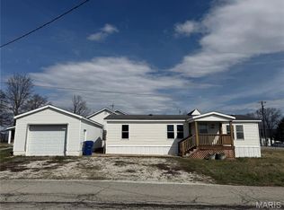 221 Cannon St, Moscow Mills, MO 63362