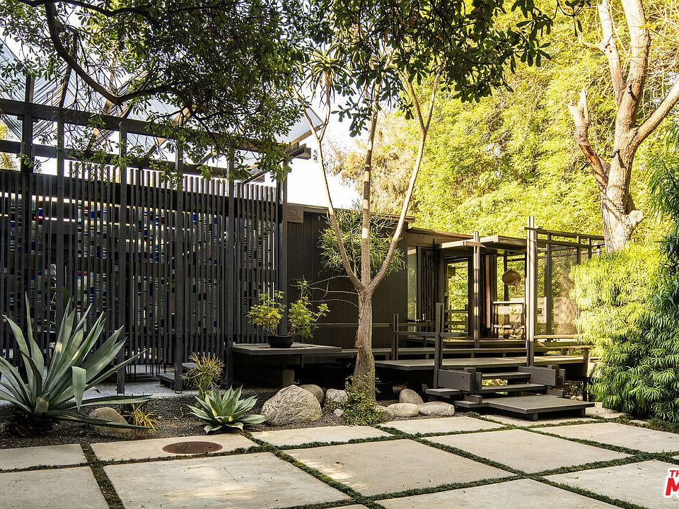9031 Hollywood Hills Rd, Los Angeles, CA 90046 | Zillow