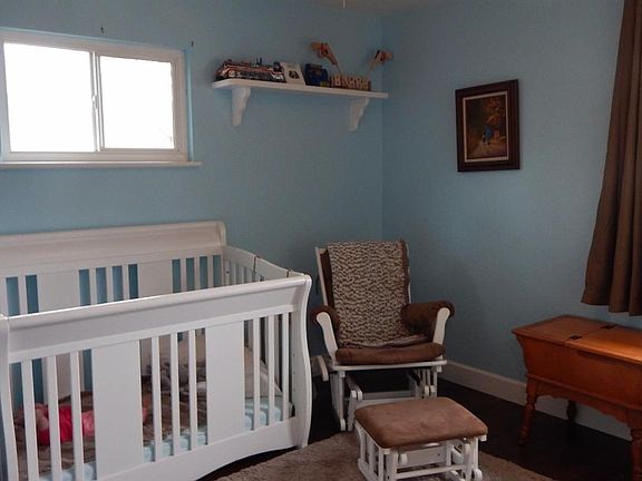 2nd image of 7630 Community Dr