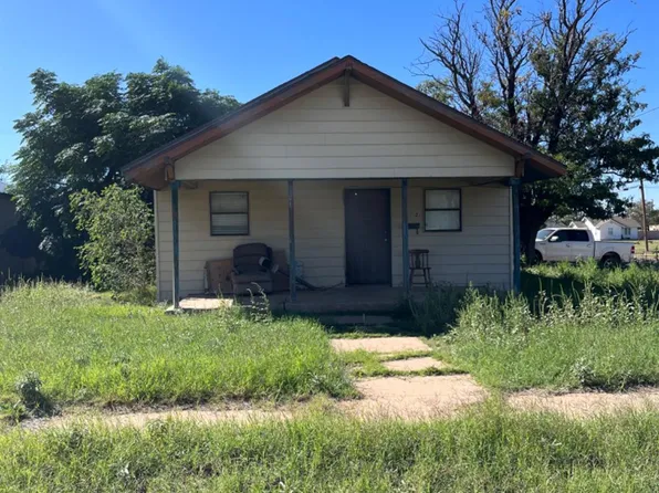 402 Avenue I, Levelland, TX 79336