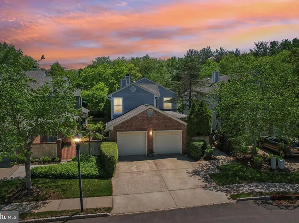 20 Stonebridge Ln, Princeton, NJ 08540