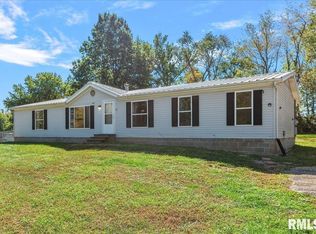 913 Springfield St, Kincaid, IL 62540