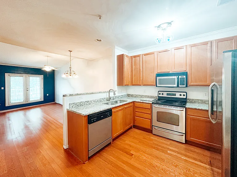 7100 W Friendly Ave #311 — Photo 6