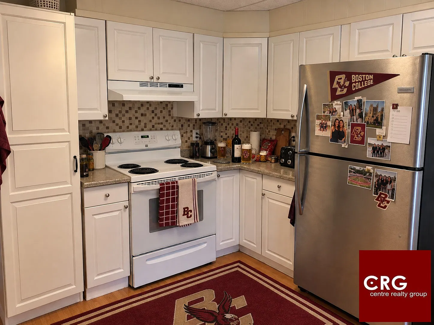 6 bed, 2.5 bath, $8,600 — Photo 2