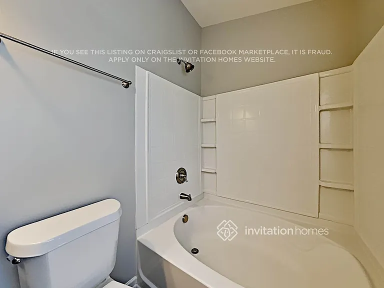 14633 Arlandes Dr — Photo 16