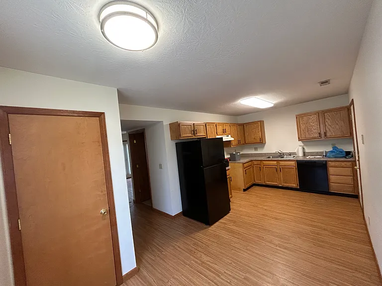 415 Connie Ct #A — Photo 4