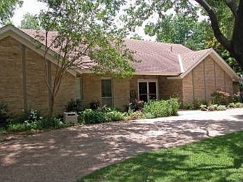 1st image of 3818 Echobrook Ln