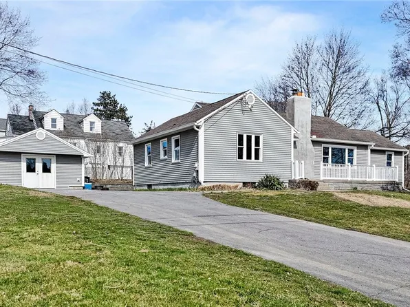 1 Lakeview Dr, Lansing, NY 14882