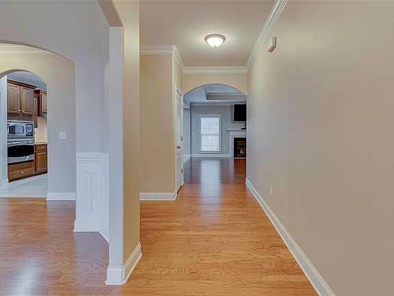 3rd image of 104 Easy Gap Rd