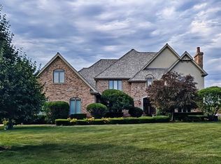 14590 S Somerset Cir, Libertyville, IL
