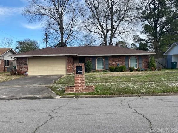 2805 S Taft St, Pine Bluff, AR 71603