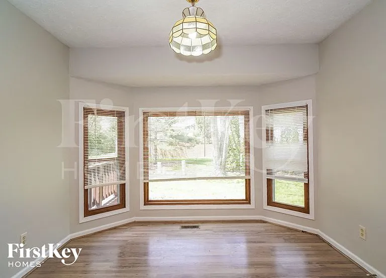 16 Wildwood Ct — Photo 4