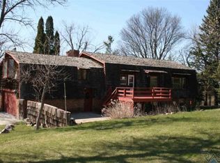 2604 E 33rd St, Sioux Falls, SD 57103