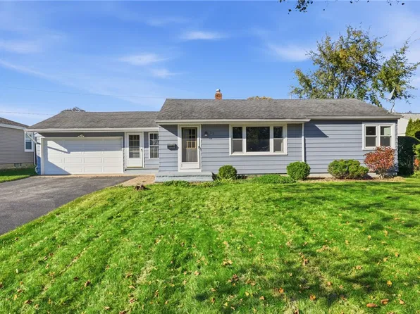 35 Valley Crest Rd, Rochester, NY 14616
