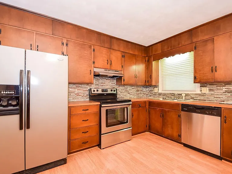 5515 Lynn Dell Rd — Photo 5
