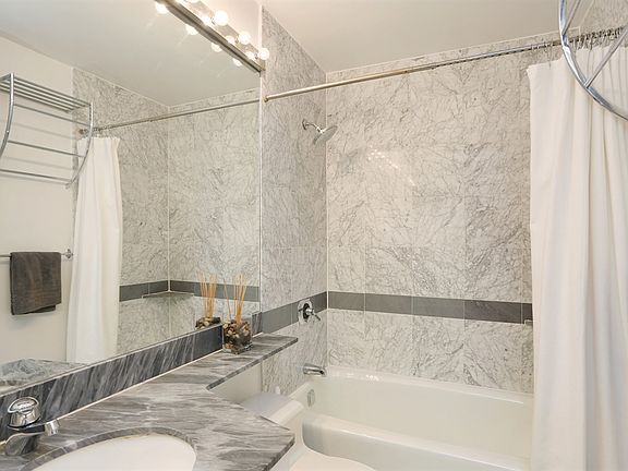 5th image of 232-236 E 47th St #23F