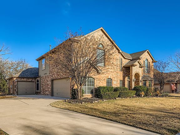 2nd image of 2207 Creekedge Ct