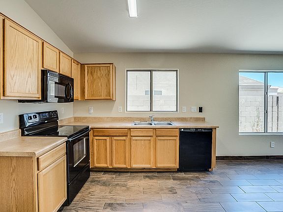 4th image of 2164 N Santiana Pl