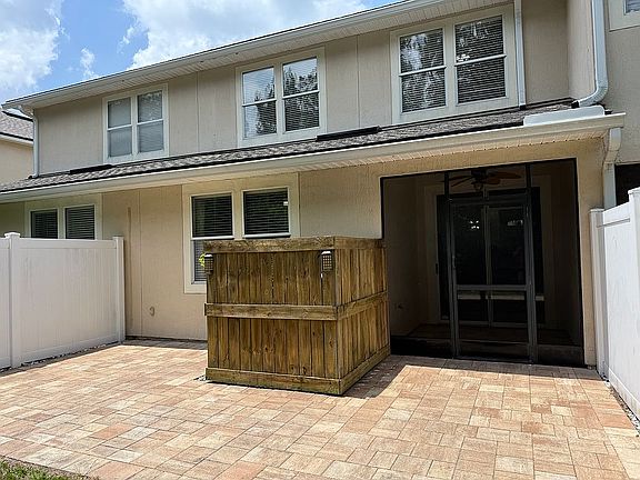 4th image of 6124 Bartram Village Dr