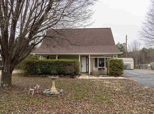 460 Davis Trading Post Rd, Chesnee, SC 29323