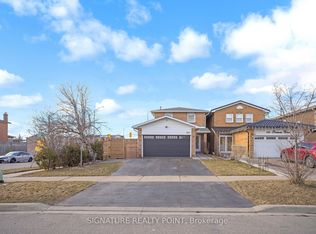 222 Simmons Blvd, Brampton, ON L6V3Y1
