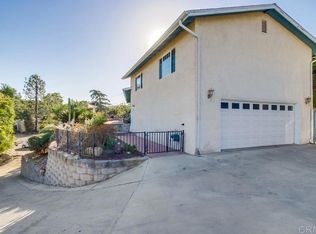 8910 Lakeview Rd, Lakeside, CA 92040