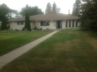 2404 Belmont Rd, Grand Forks, ND 58201