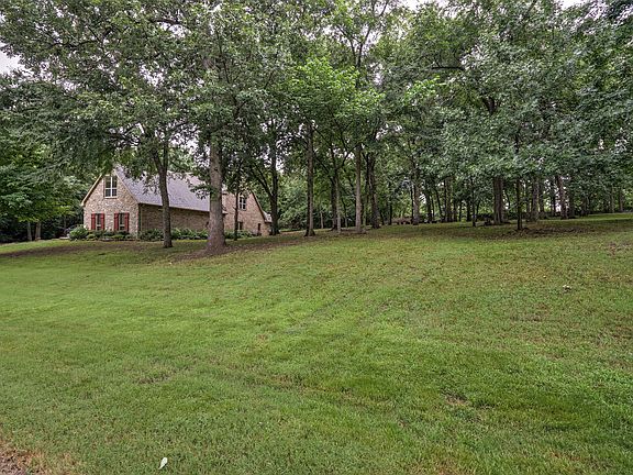 3rd image of 13445 Hickory Dr
