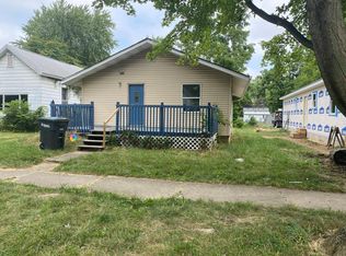 912 W 11th St, Muncie, IN 47302