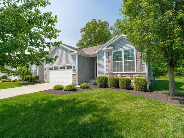 140 Broadstone Cir E, Blacklick, OH 43004