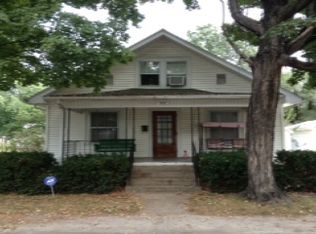 317 Valbert St, Flora, IL 62839