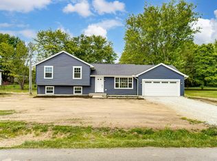 146 Ohio Ave SW, Pataskala, OH 43062