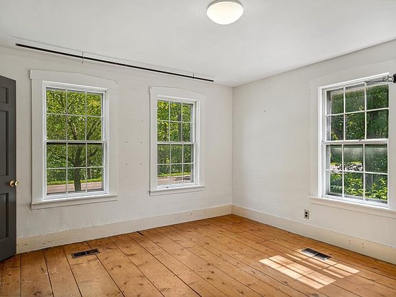 4th image of 509 VT Route 110