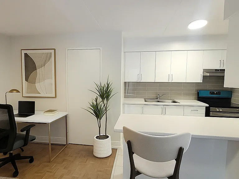 101 Kozlov St — Photo 3