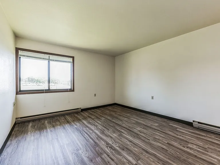 1252 N 12th Pl — Photo 44