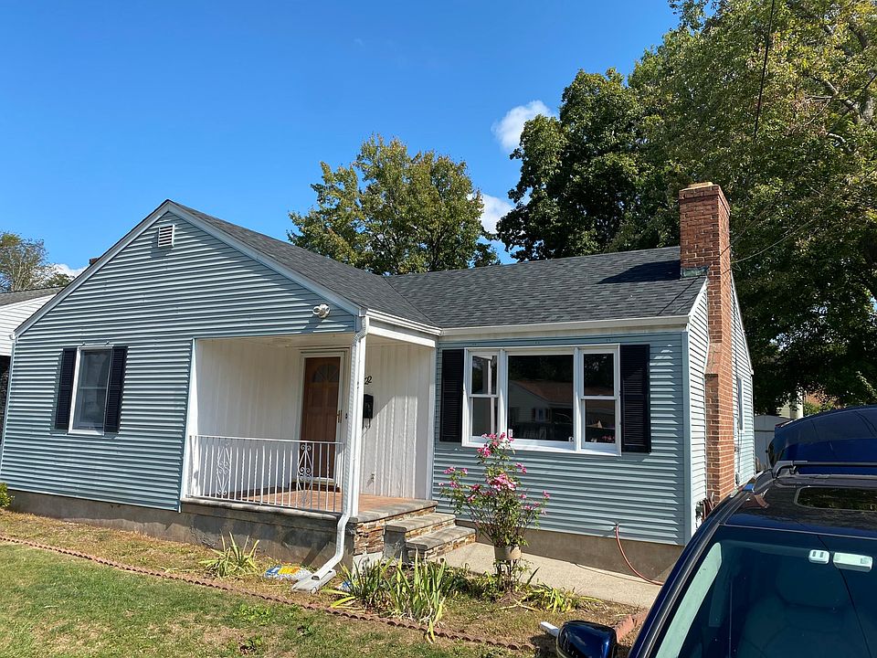2nd image of 22 Yale St