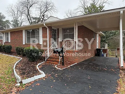 940 Center Way SW Photo 1