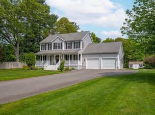 26 Field St, Taunton, MA 02780
