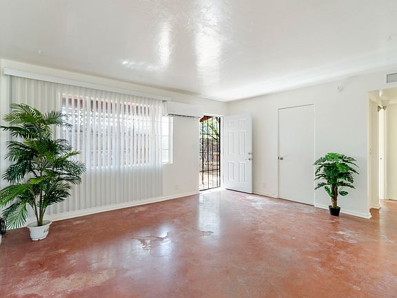 3rd image of 1345 E Grant Rd #1