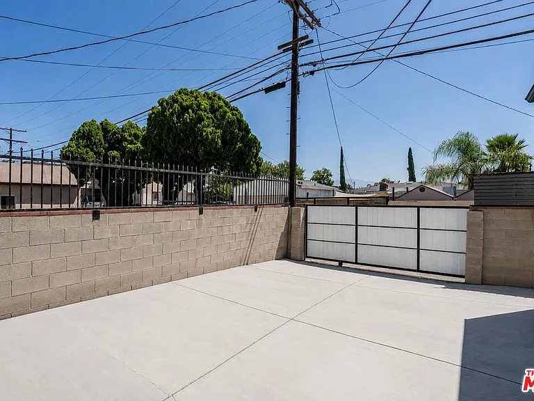 8224 Vanscoy Ave — Photo 12