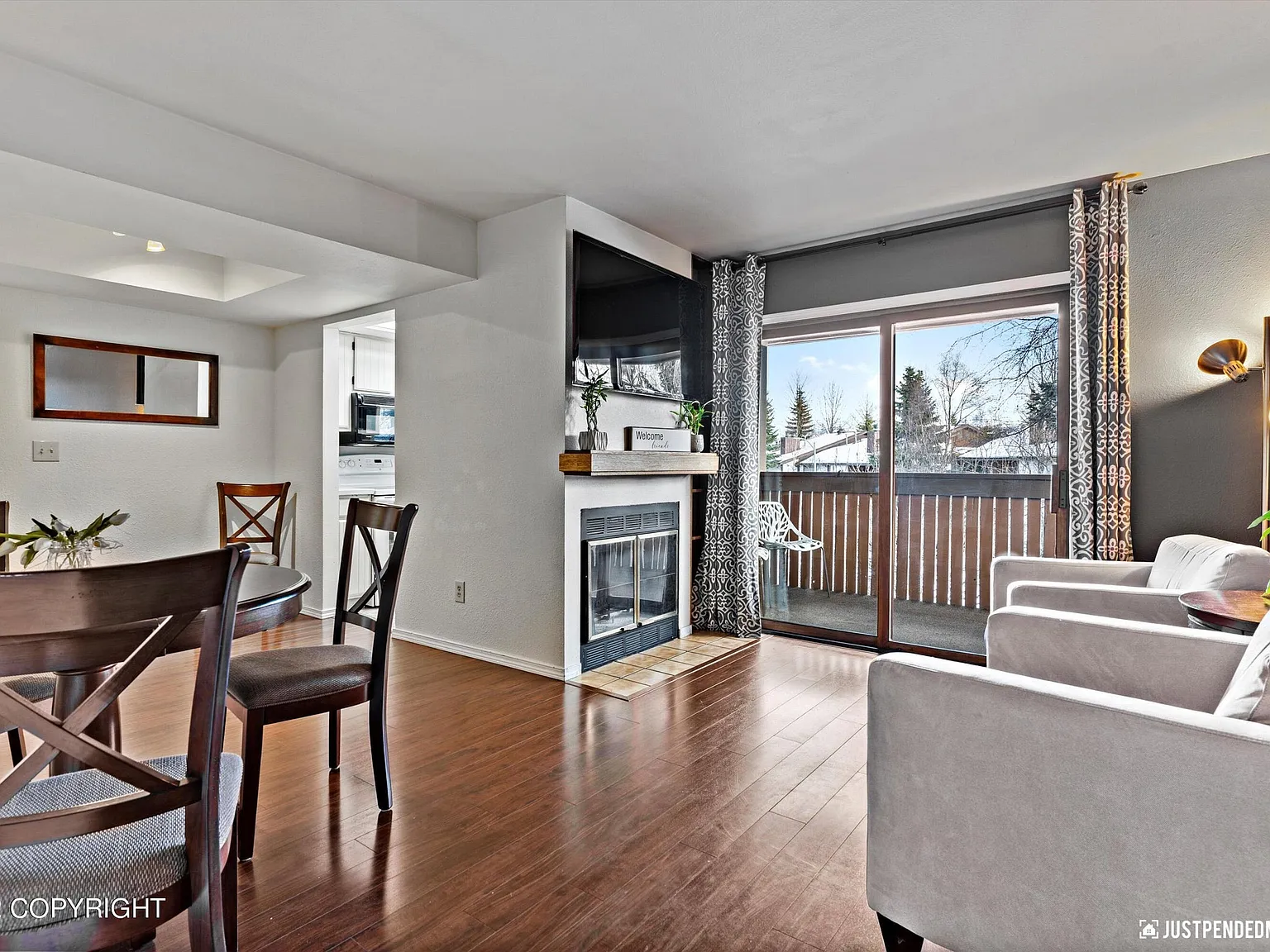 Huntsmen Cir, Anchorage — Photo 4